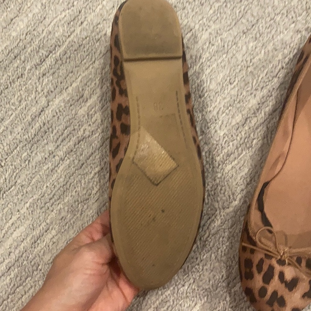 Flats - Picture 2 of 3